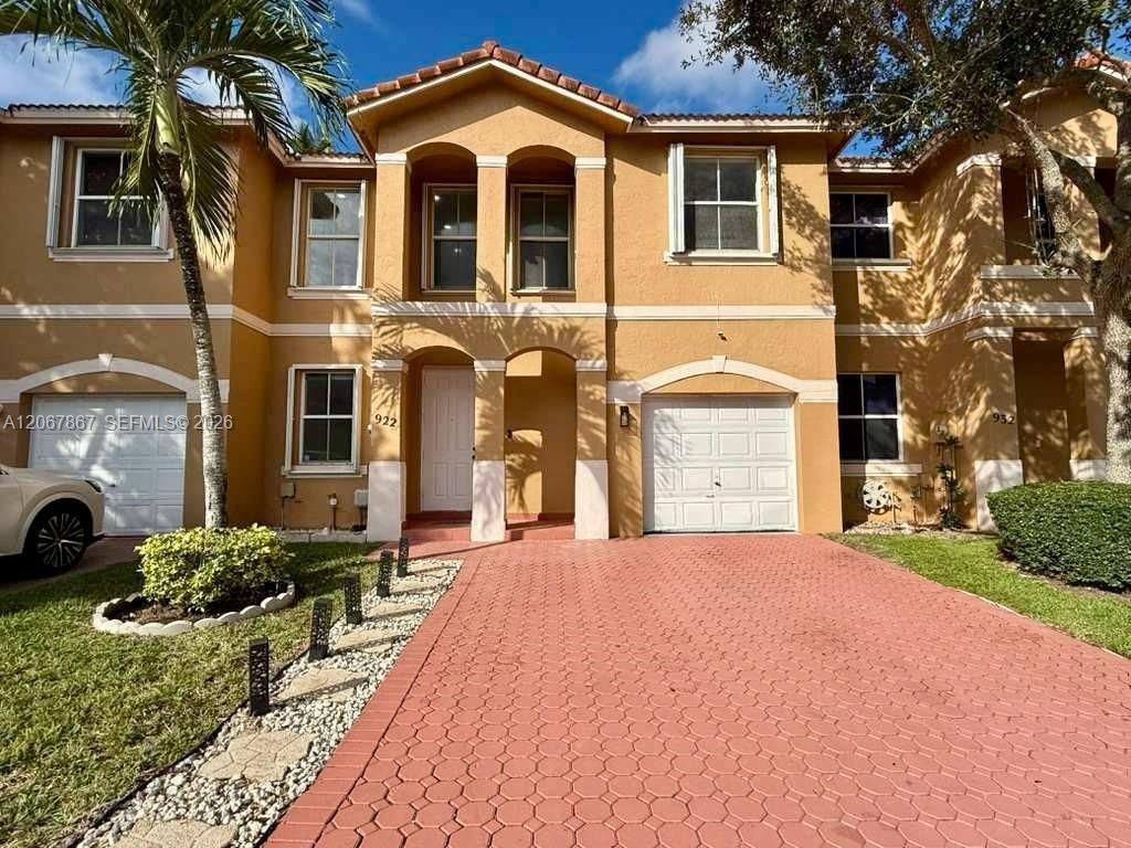 922 NW 134th Avenue 0, Pembroke Pines, FL 33028