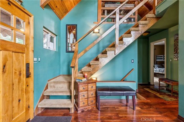 23959 Lakeview Drive, Crestline, CA 92325