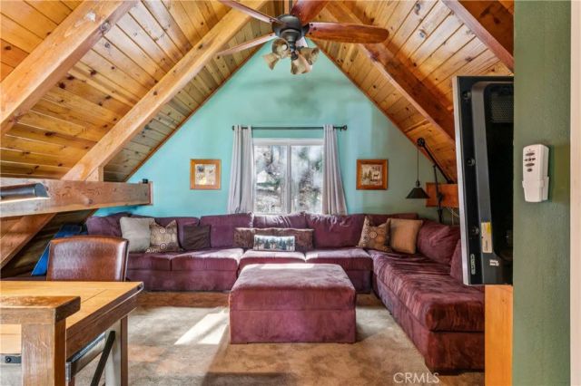 23959 Lakeview Drive, Crestline, CA 92325