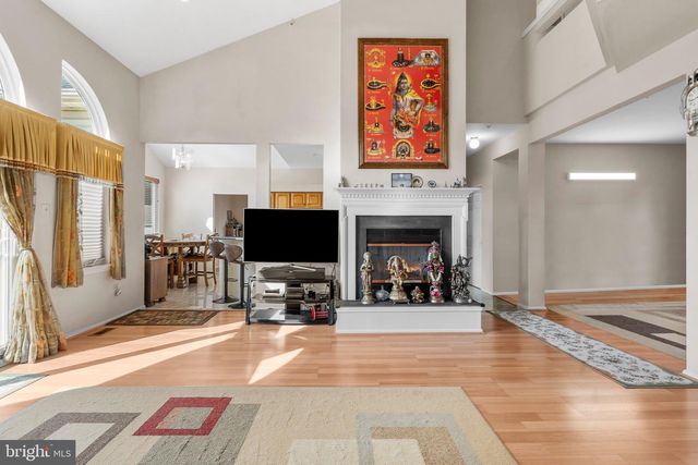 936 LONGWOOD CT, Chalfont, PA 18914