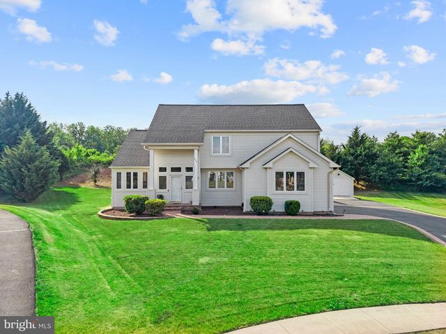 936 LONGWOOD CT, Chalfont, PA 18914