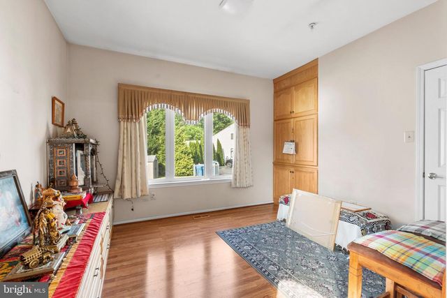 936 LONGWOOD CT, Chalfont, PA 18914