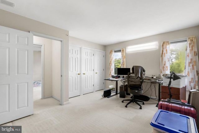 936 LONGWOOD CT, Chalfont, PA 18914