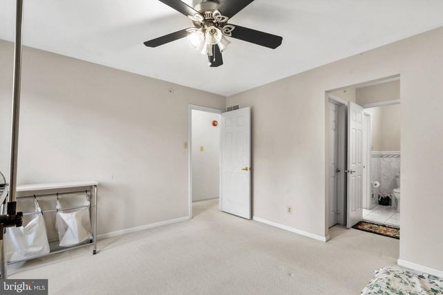 936 LONGWOOD CT, Chalfont, PA 18914