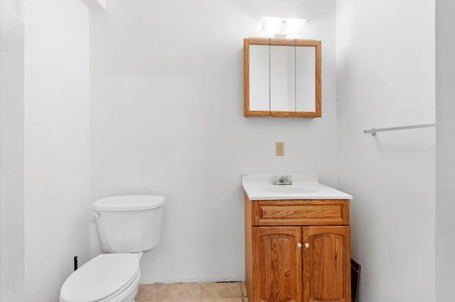 936 LONGWOOD CT, Chalfont, PA 18914