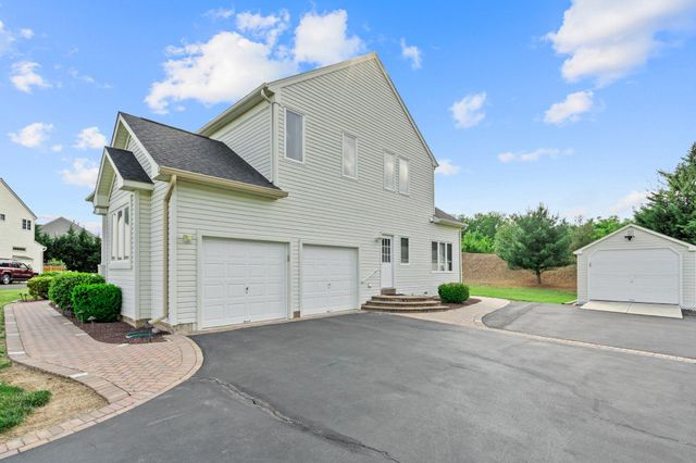 936 LONGWOOD CT, Chalfont, PA 18914