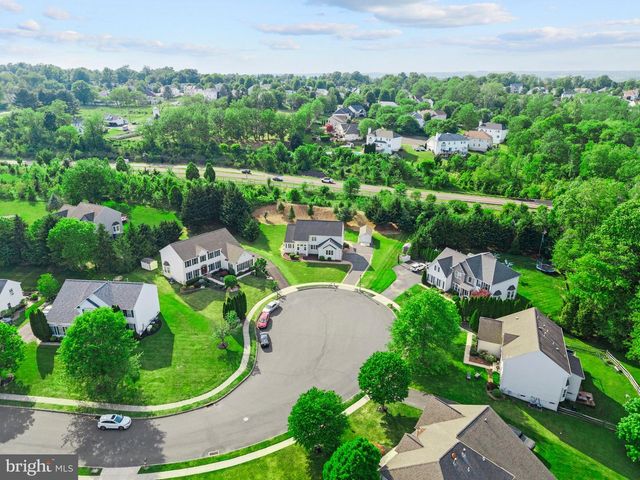 936 LONGWOOD CT, Chalfont, PA 18914