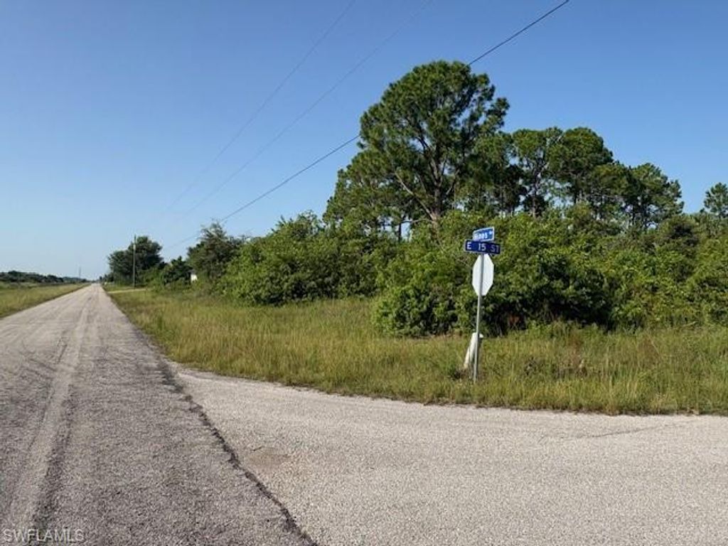 1423 Hines AVE, LEHIGH ACRES, FL 33972 — photo 4