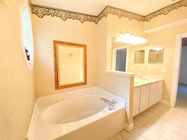 10561 FAIRHAVEN WAY, Orlando, FL 32825