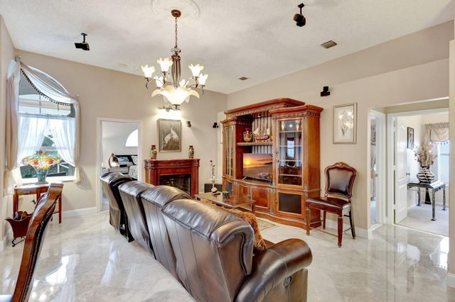 121 Egret Drive, Jupiter, FL 33458