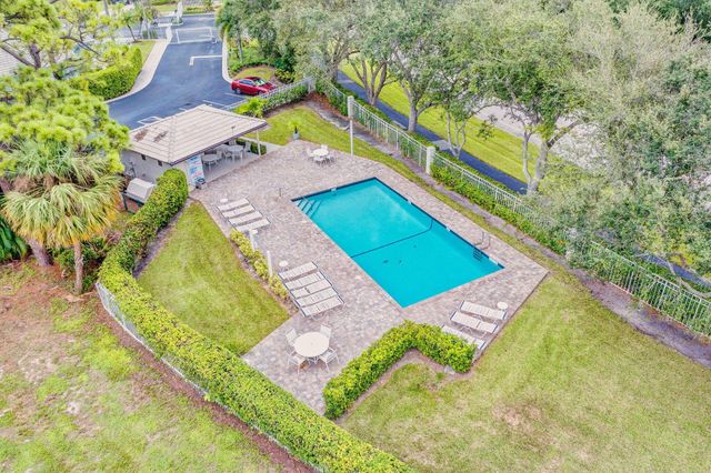 121 Egret Drive, Jupiter, FL 33458