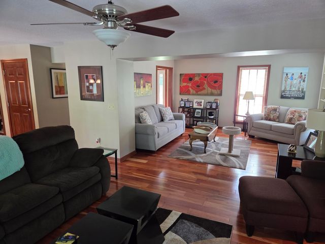 1416 Meggin Melanne Lane, Newark, OH 43055