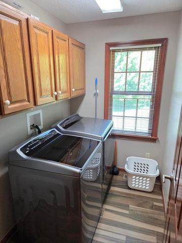 1416 Meggin Melanne Lane, Newark, OH 43055