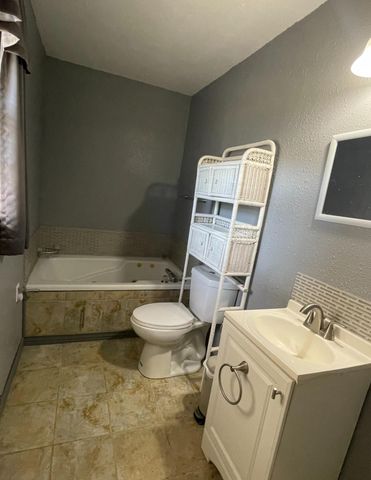 2107 Peach St, Deridder, LA 70634