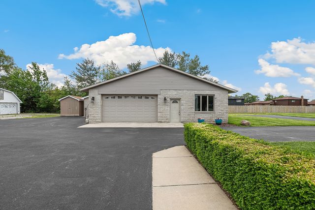 2855 Glenwood Lansing Road, Lynwood, IL 60411