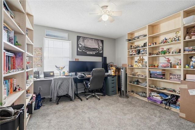 808 SW Meadowridge Drive, Blue Springs, MO 64015