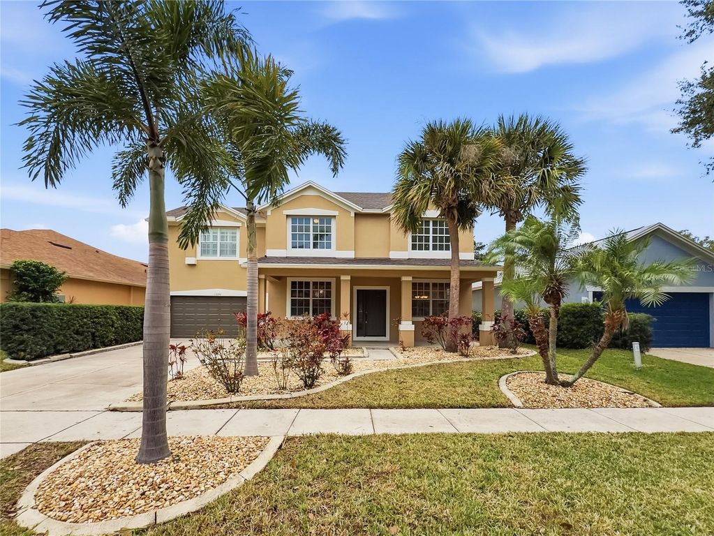 Image 7 of property listing at 11030 HOLLY CONE DRIVE, Riverview, FL 33569