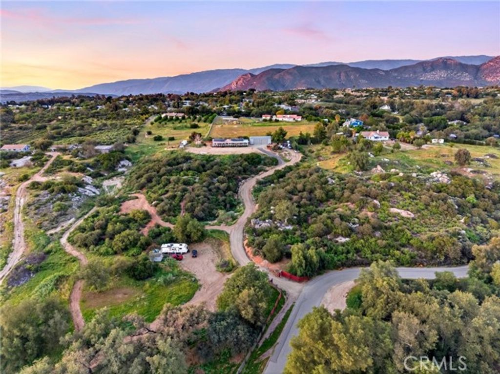 26746 Calle De Encinas, Valley Center, CA 92082