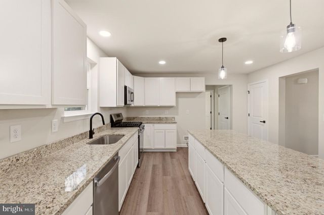 2252 HELEN AVE, Vineland, NJ 08360