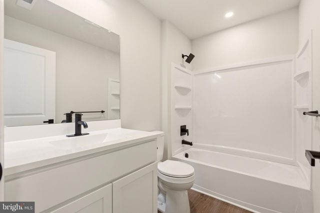 2252 HELEN AVE, Vineland, NJ 08360