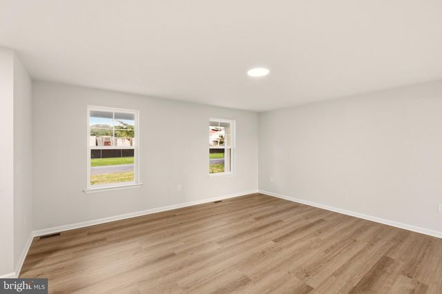 2252 HELEN AVE, Vineland, NJ 08360