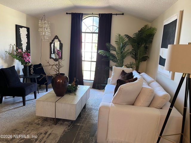 3391 SHAUNA OAKS Drive, Jacksonville, FL 32277