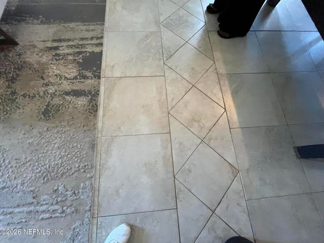 3391 SHAUNA OAKS Drive, Jacksonville, FL 32277