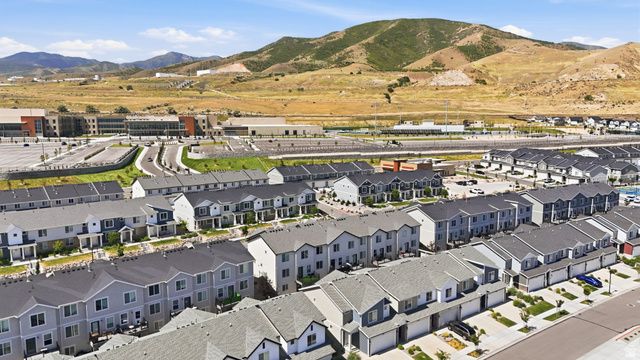 8580 W BOWIE DR, Magna, UT 84044