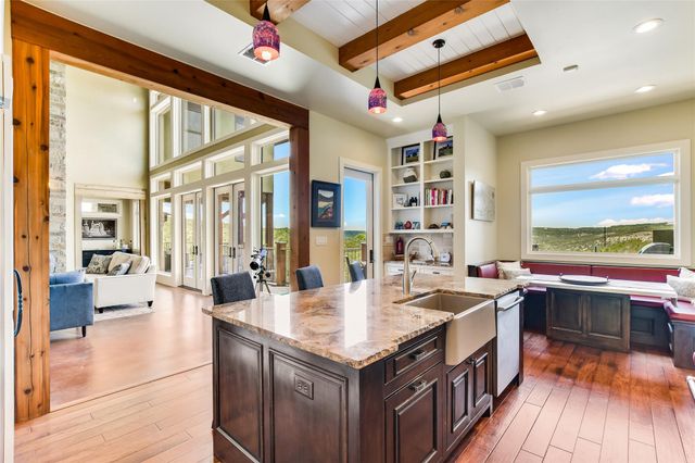 400 Hillview RD, Wimberley, TX 78676