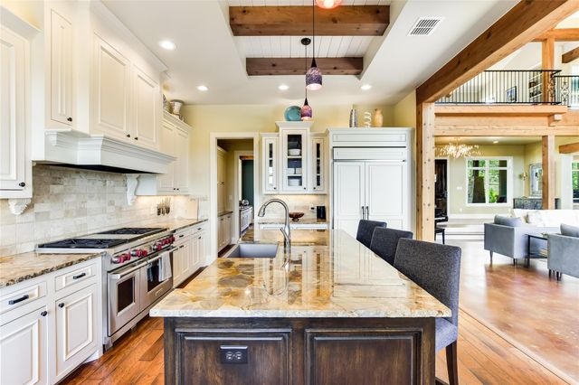 400 Hillview RD, Wimberley, TX 78676