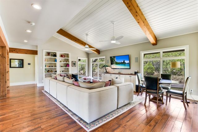 400 Hillview RD, Wimberley, TX 78676