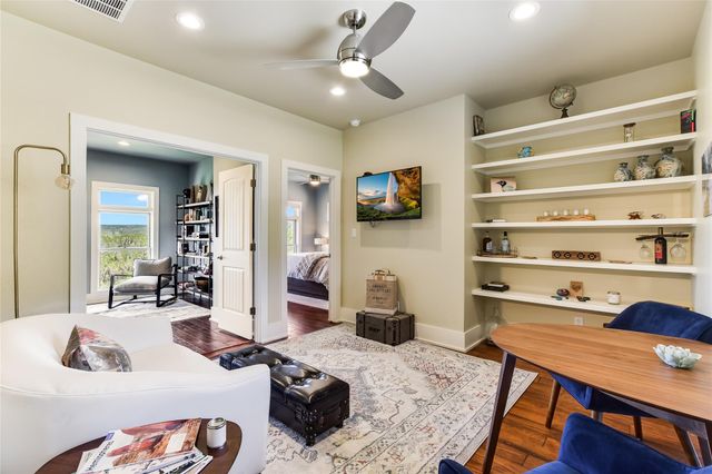 400 Hillview RD, Wimberley, TX 78676