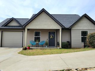25 Pamela Drive, Greenville, SC 29611