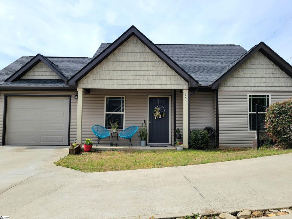 25 Pamela Drive, Greenville, SC 29611