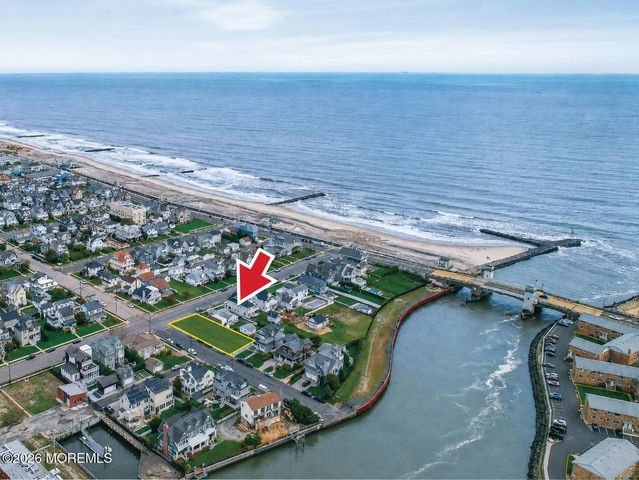 25 Washington Avenue, Avon-by-the-sea, NJ 07717