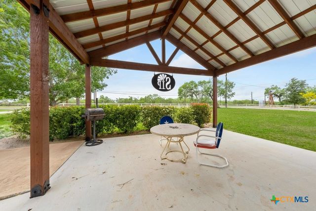 14830 Fm 1346, St Hedwig, TX 78152
