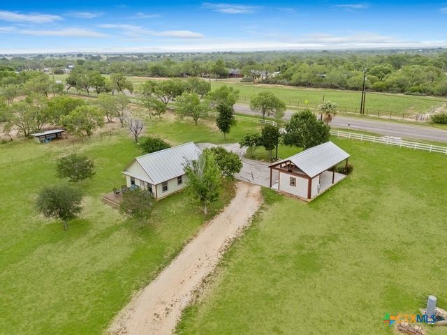 14830 Fm 1346, St Hedwig, TX 78152