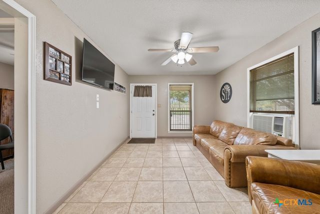 14830 Fm 1346, St Hedwig, TX 78152