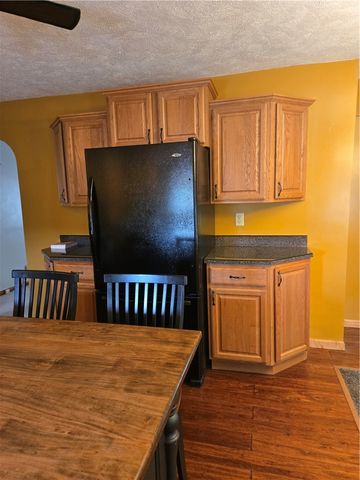 19 S Oak Street, Fairchance, PA 15436