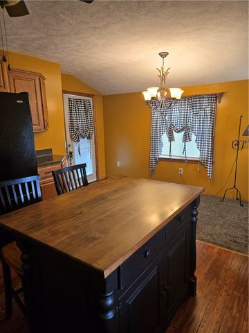 19 S Oak Street, Fairchance, PA 15436