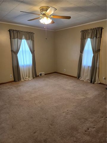 19 S Oak Street, Fairchance, PA 15436