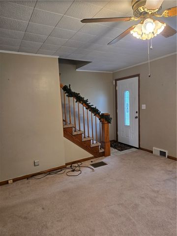 19 S Oak Street, Fairchance, PA 15436