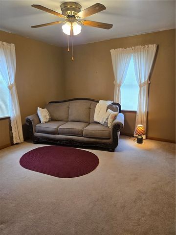 19 S Oak Street, Fairchance, PA 15436