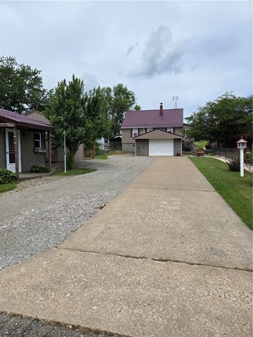 19 S Oak Street, Fairchance, PA 15436