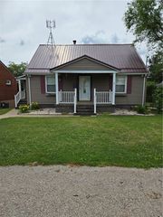 19 S Oak Street, Fairchance, PA 15436
