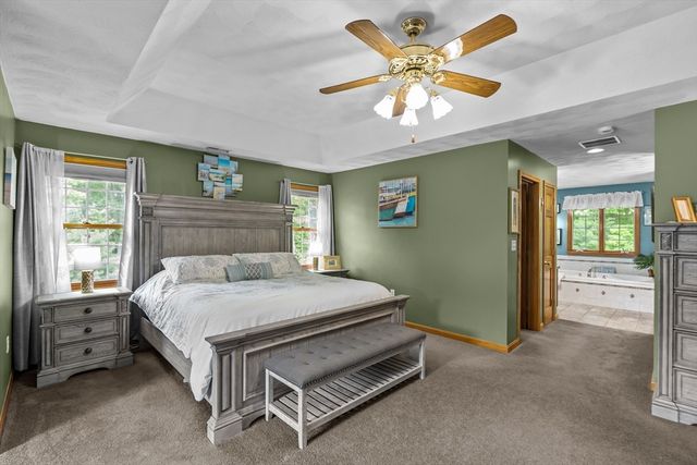 8 Berridge Way, North Reading, MA 01864