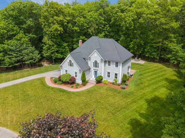 8 Berridge Way, North Reading, MA 01864