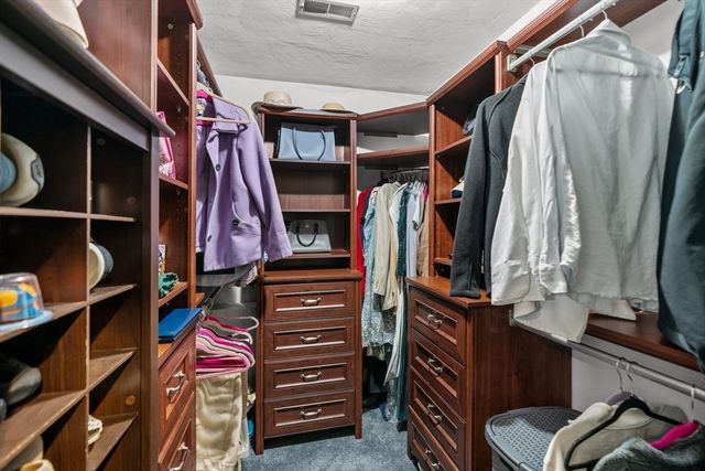 8 Berridge Way, North Reading, MA 01864