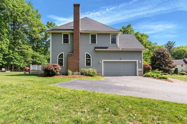 8 Berridge Way, North Reading, MA 01864
