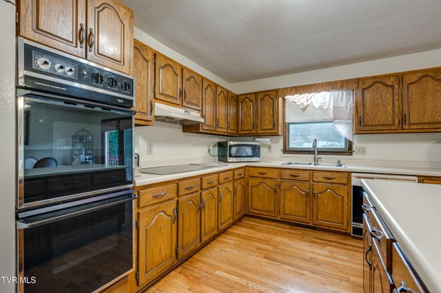158 Ezee Street, Elizabethton, TN 37643